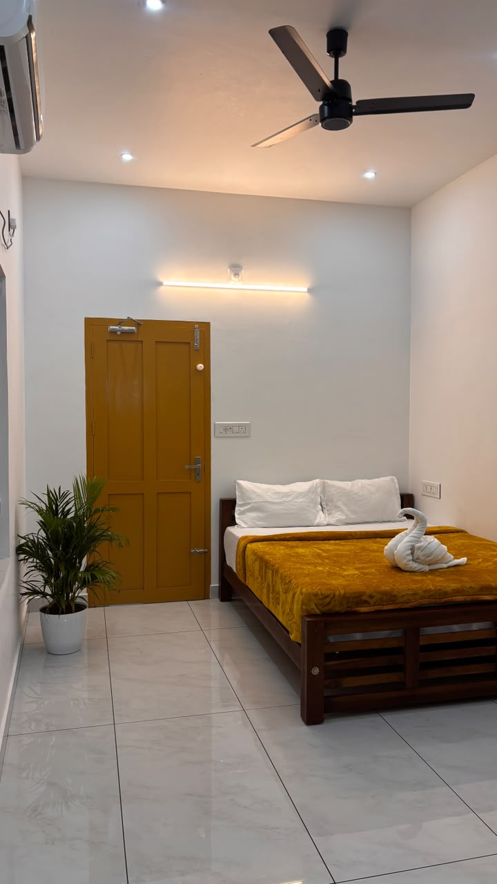Gold Room